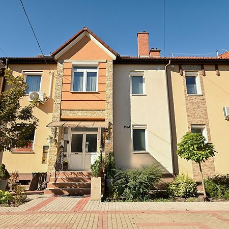 Bellavista 1 Apartman Eger Eksteriør bilde