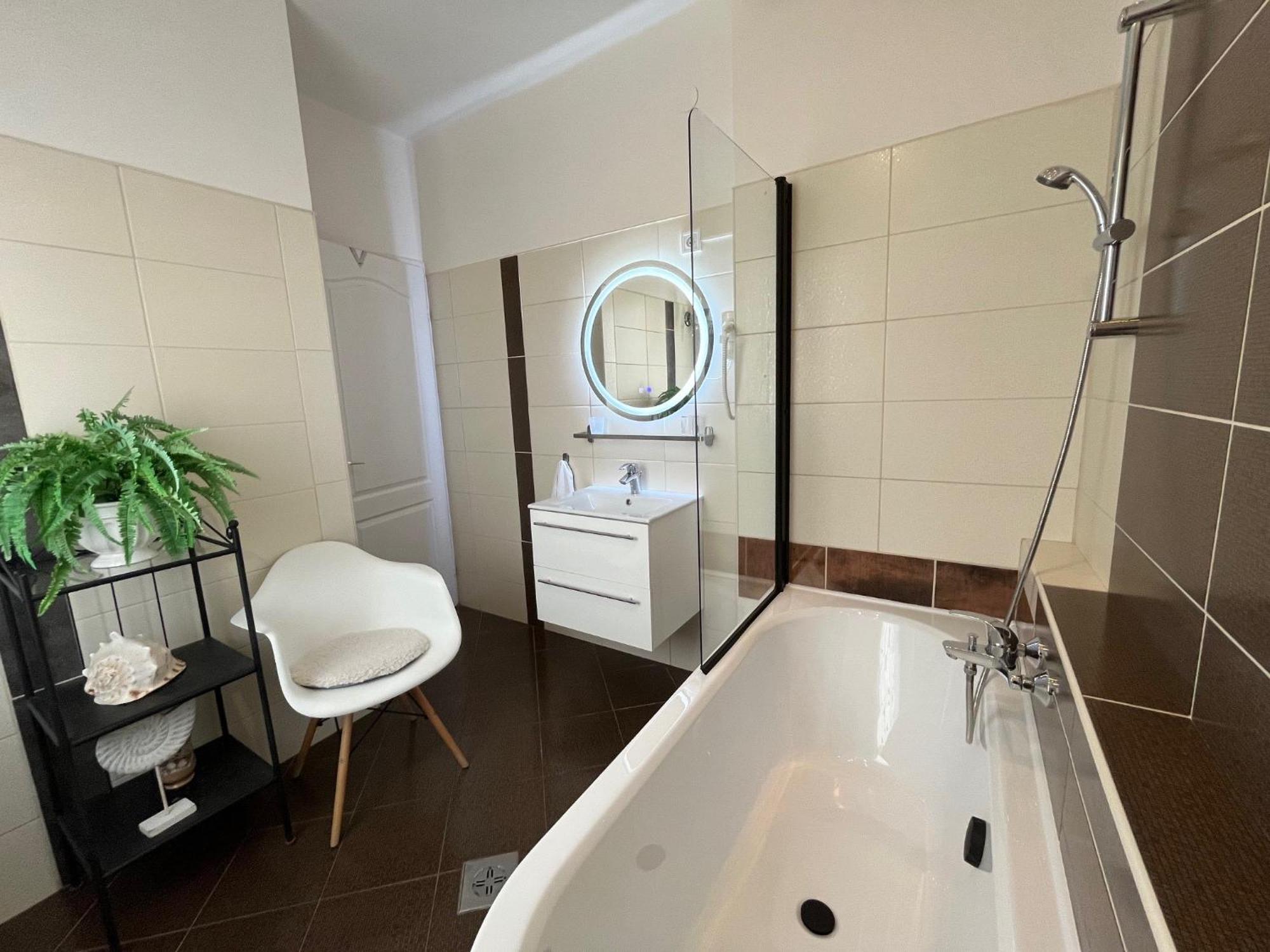 Bellavista 1 Apartman Eger Eksteriør bilde